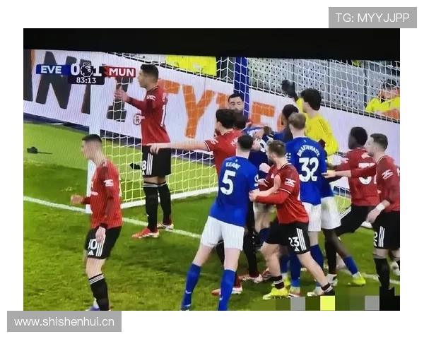 守门员保护规则：哪些冲撞算犯规？一文拆解判罚边界