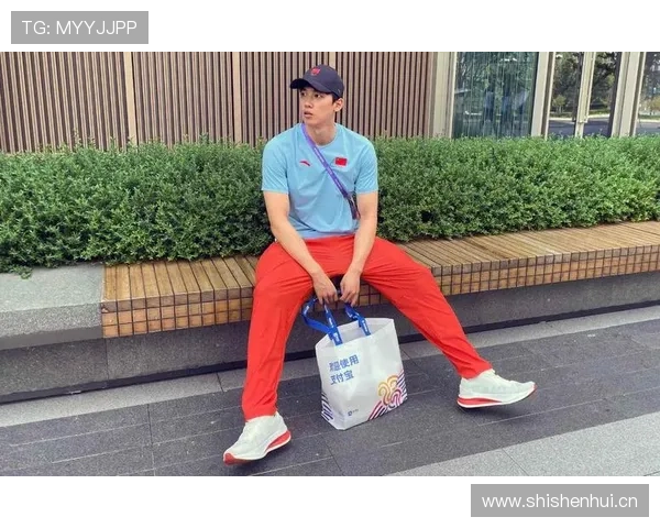 汪顺家的冰箱里居然塞满了蛋白粉，连饮料都喝零卡的